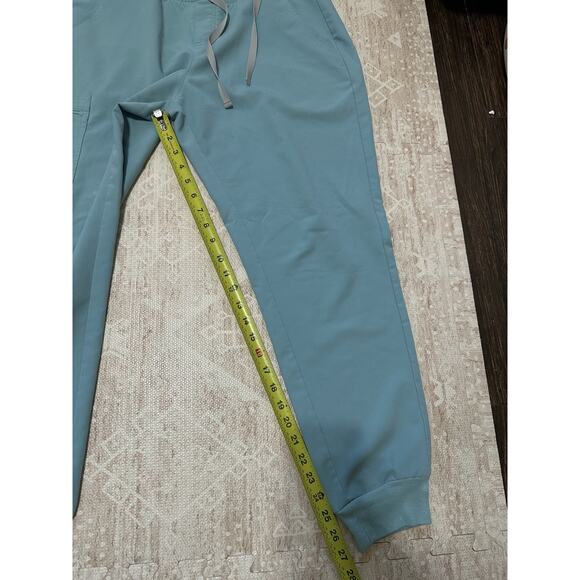 Lot of 3 FIGS Joggers Scrub Pants Women's Size Large & Large/P Excellent Cond! - Picture 4 of 16